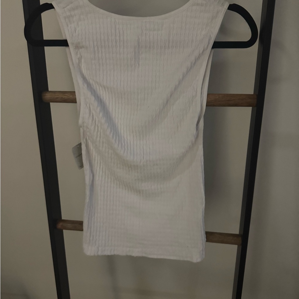white - Picture 2 of 4